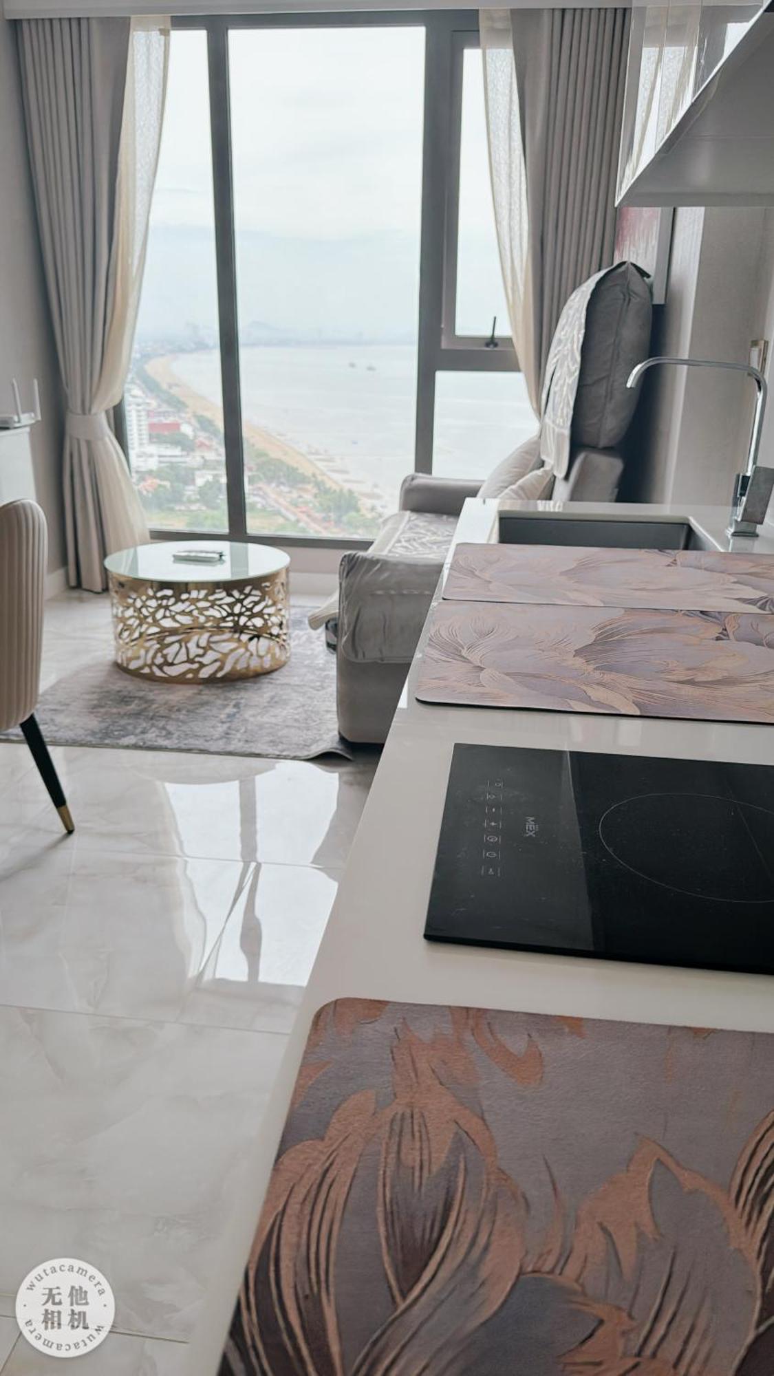 Copacabana Beach Jomtien 科帕卡巴纳海乔木提安海滩毗邻乔木提安夜市 Екстер'єр фото