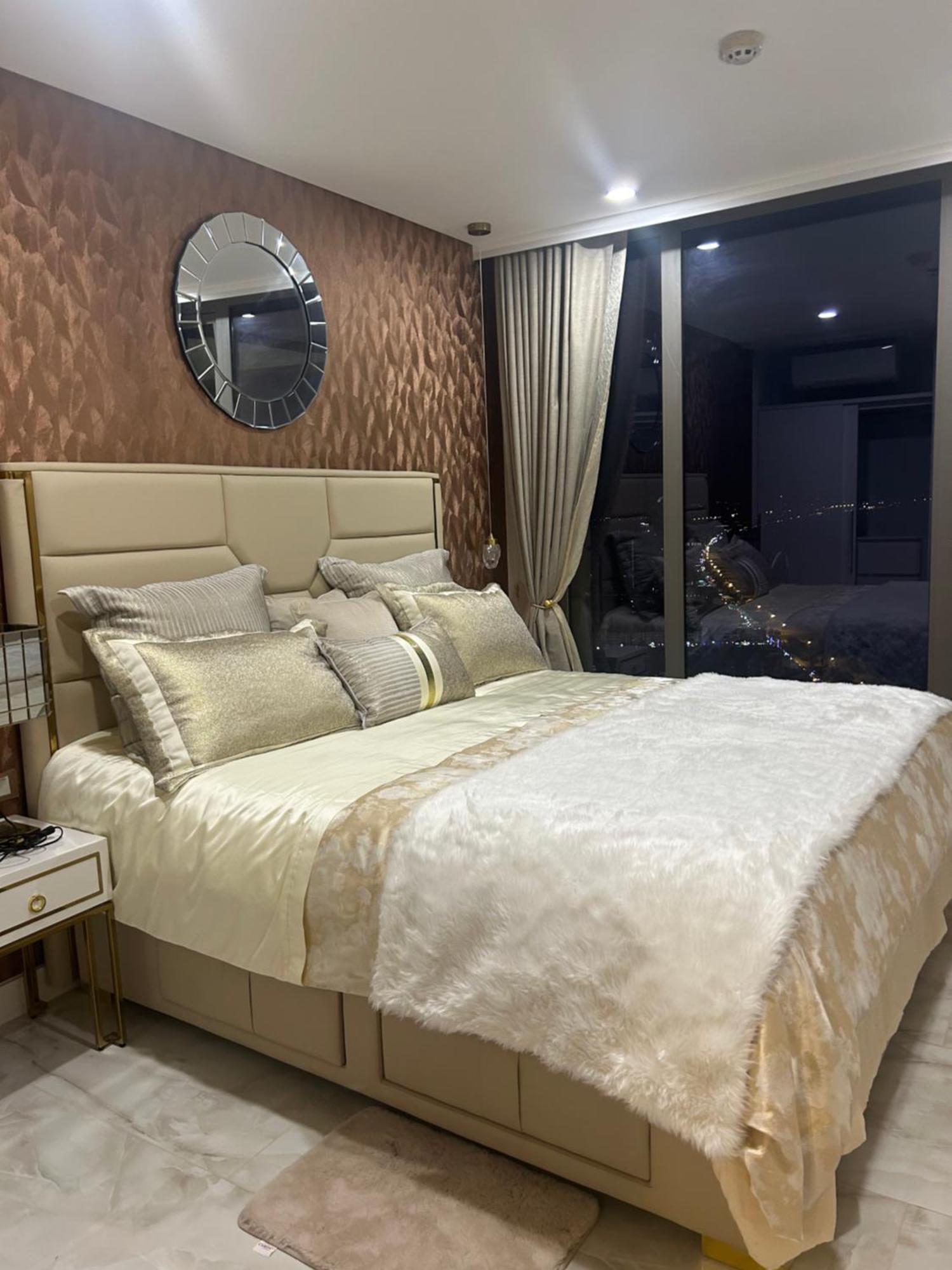Copacabana Beach Jomtien 科帕卡巴纳海乔木提安海滩毗邻乔木提安夜市 Екстер'єр фото